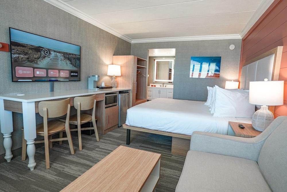 Spray Beach Oceanfront Hotel photo 3
