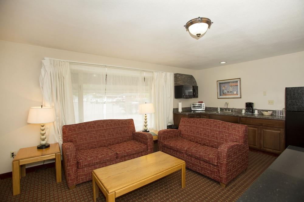 The Forks Motel photo 7