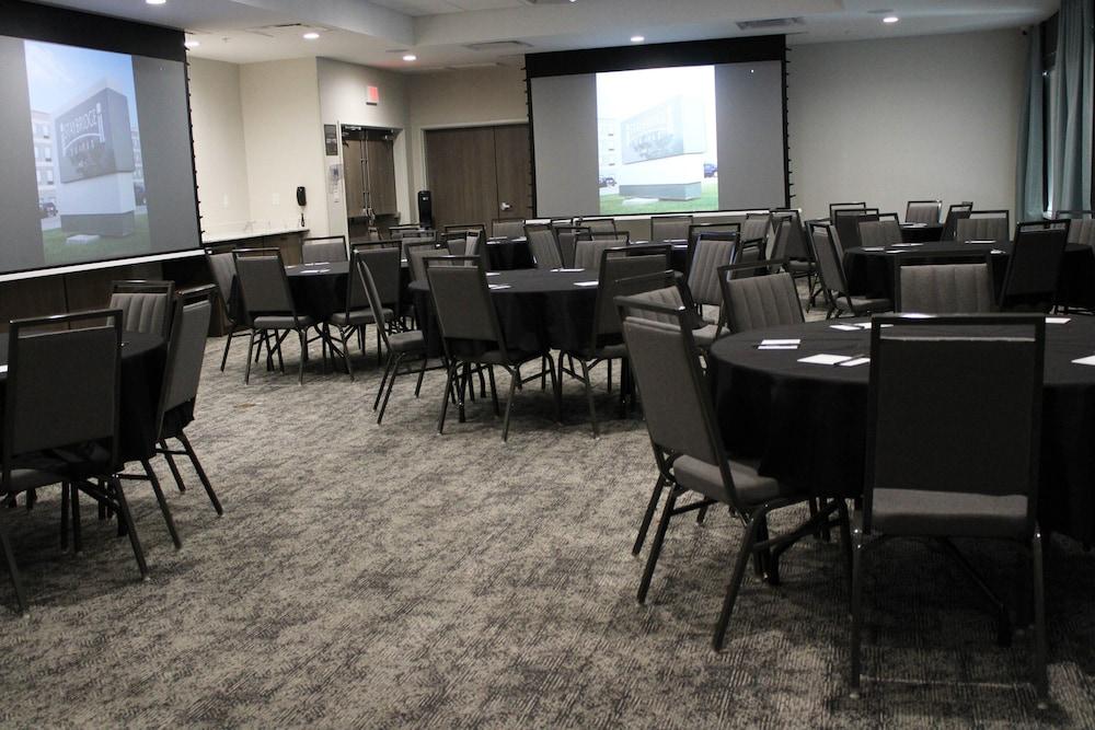 Staybridge Suites Dallas Grand Prairie by IHG photo 77