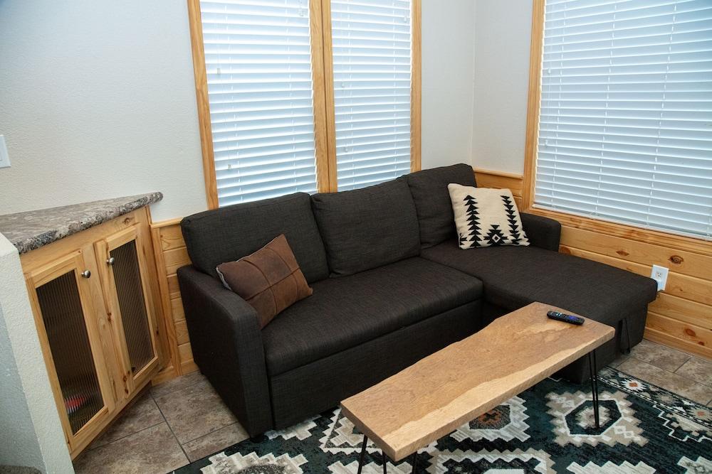 Trail and Hitch Tiny Home Hotel and RV photo 32