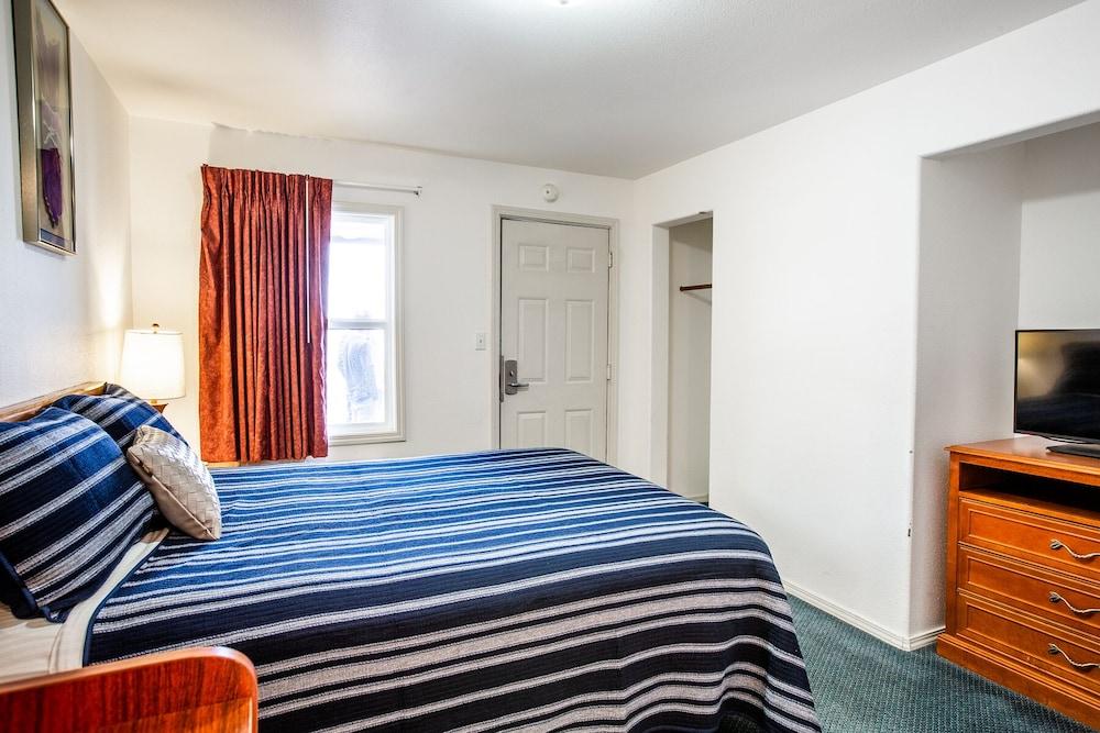Autzen Inn photo 21