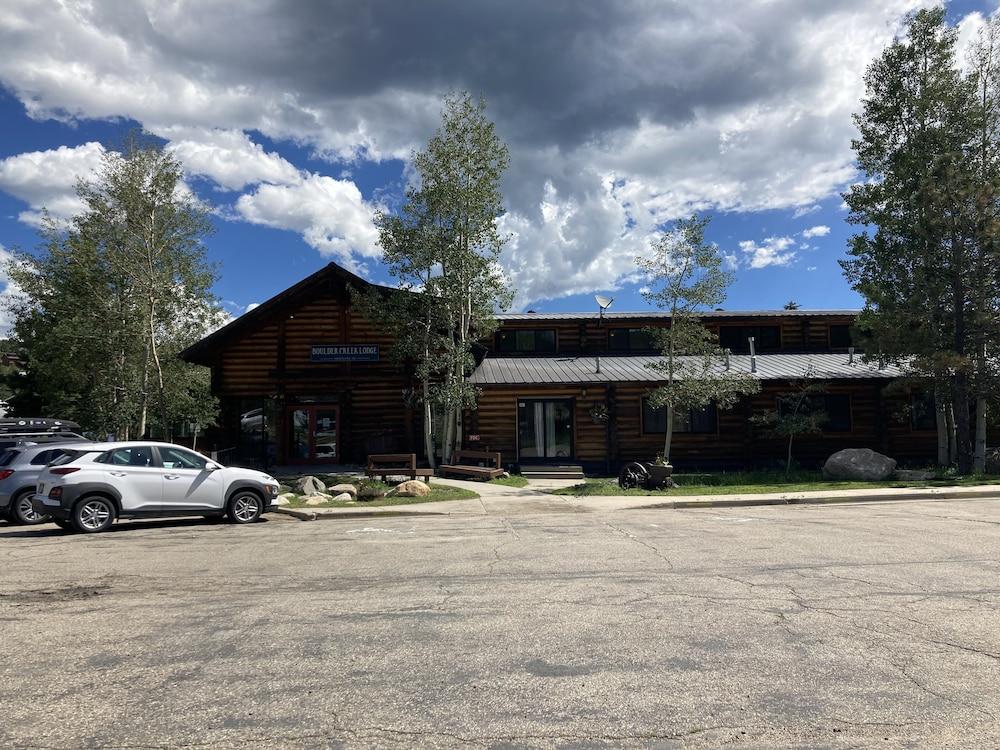 The Boulder Creek Lodge photo 33
