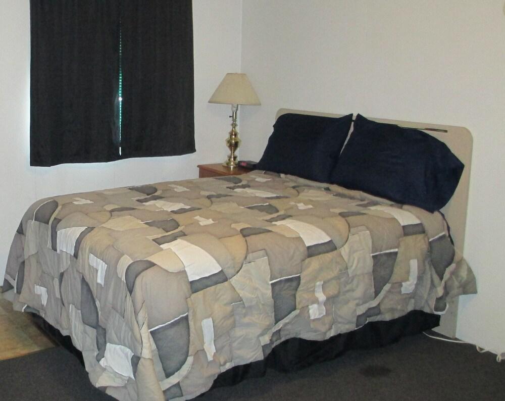 Bad Axe Motel photo 15
