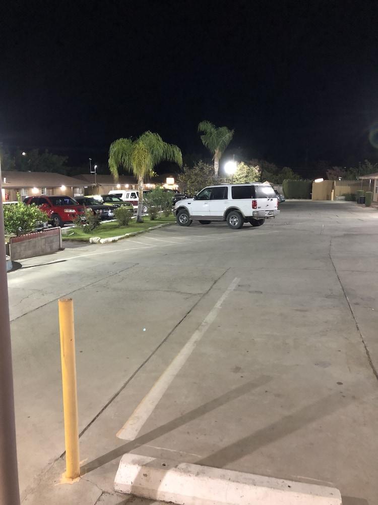 Topper Motel photo 7