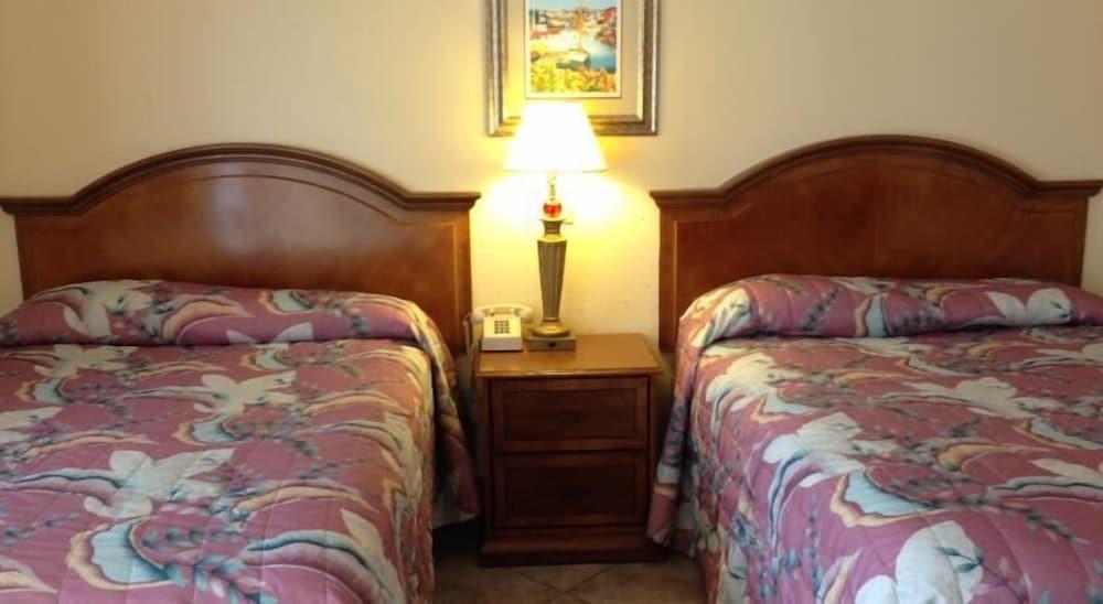 Cadillac Motel photo 18