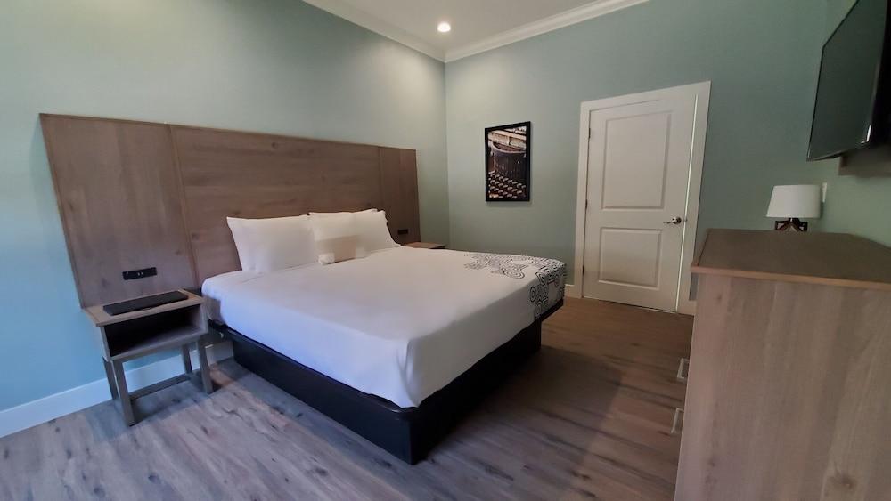 Crestridge Inn photo 1
