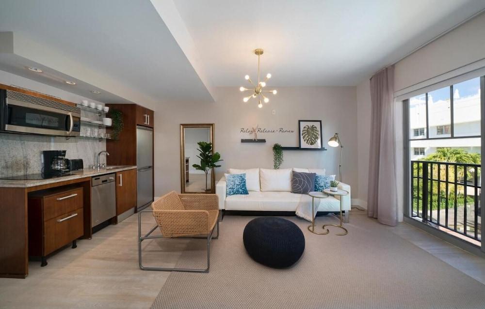 Strand Ocean Drive Suites photo 45