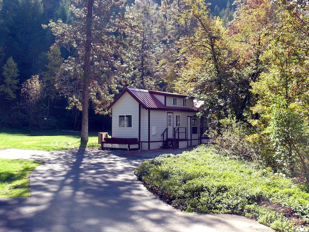 Morrison's Rogue River Lodge photo 20