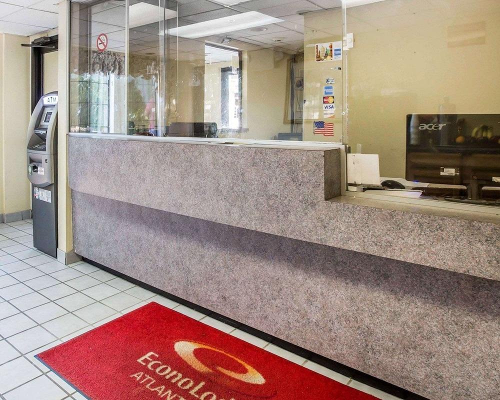 Econo Lodge Jonesboro - Atlanta South photo 22