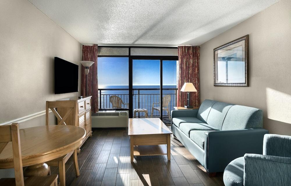 Monterey Bay Suites photo 9