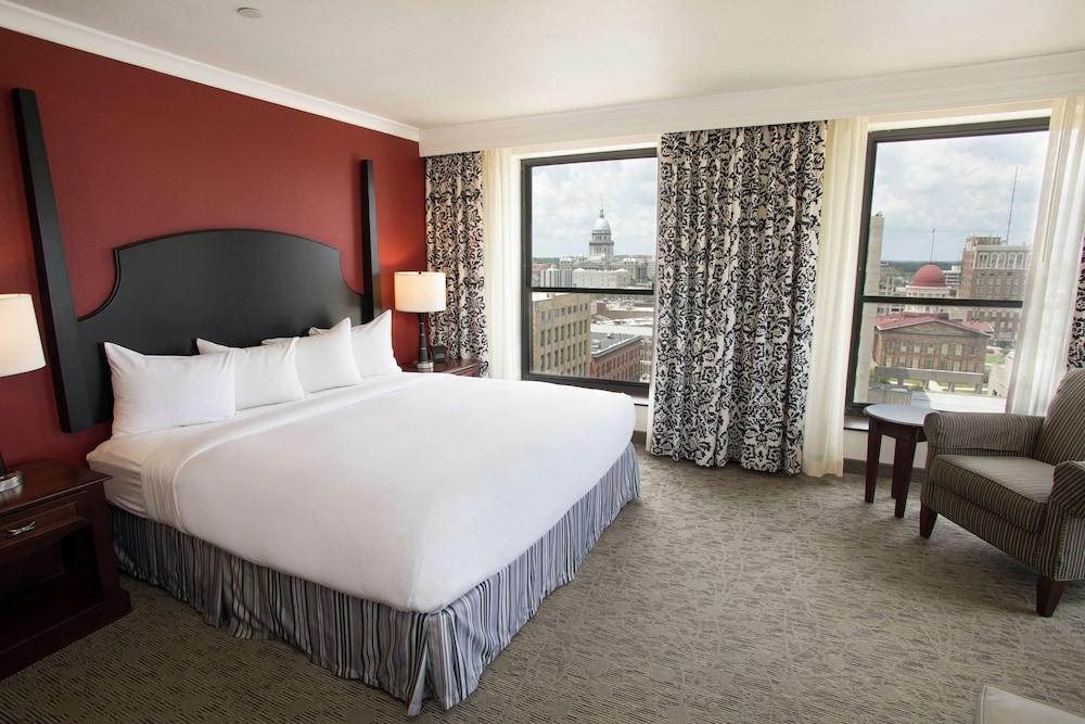 President Abraham Lincoln Springfield - DoubleTree by Hilton photo 9