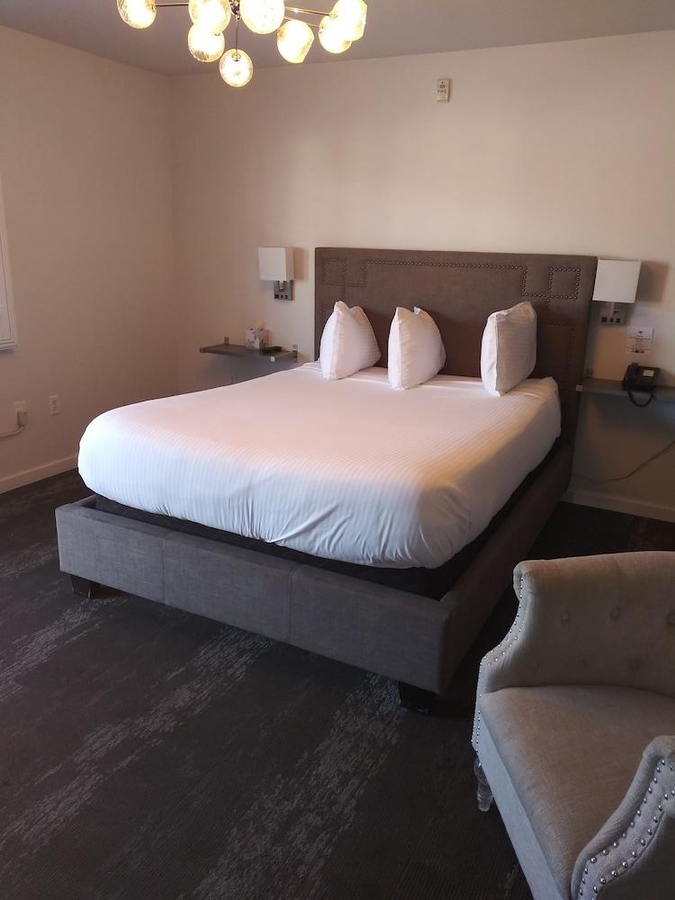 The Greens Hotel - Del Paso Blvd photo 6