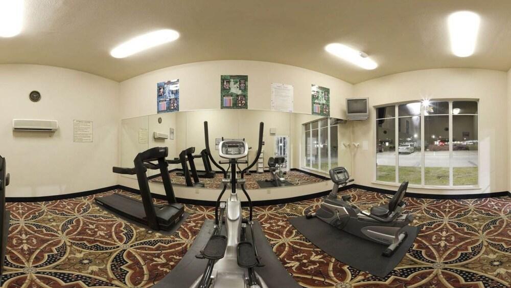 Holiday Inn Express Hotel & Suites Corsicana by IHG photo 19