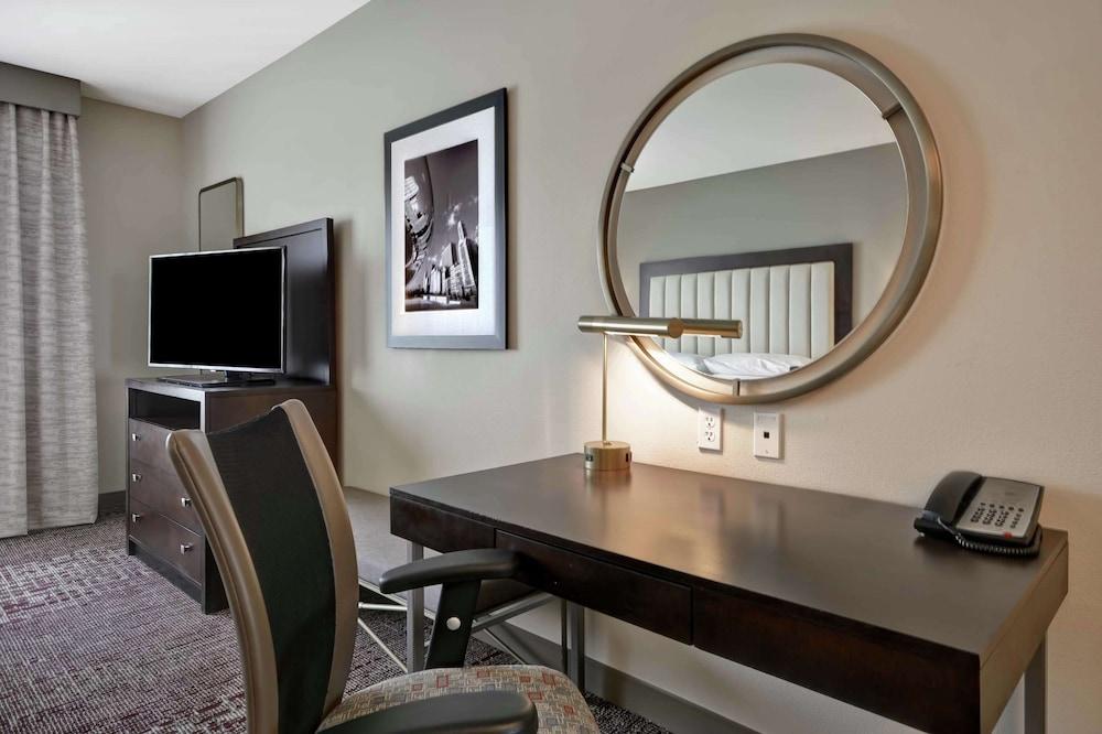 DoubleTree by Hilton Chicago Midway Airport photo 15