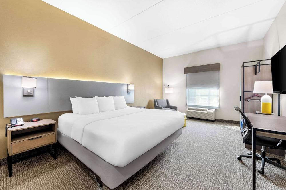 Comfort Inn Harriman photo 28