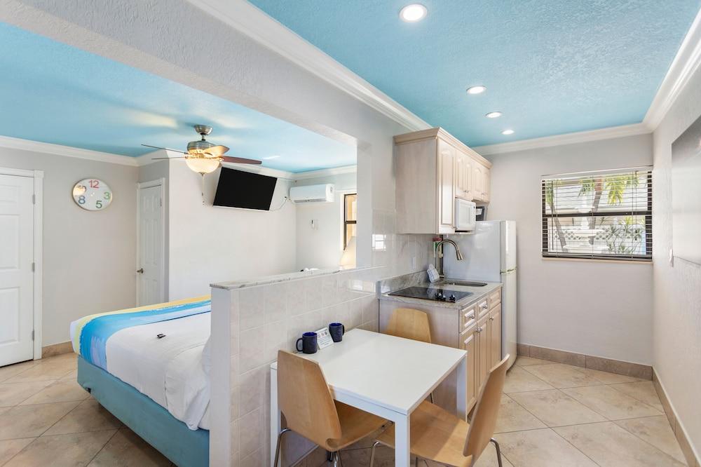 Bayview Plaza Waterfront Resort photo 54