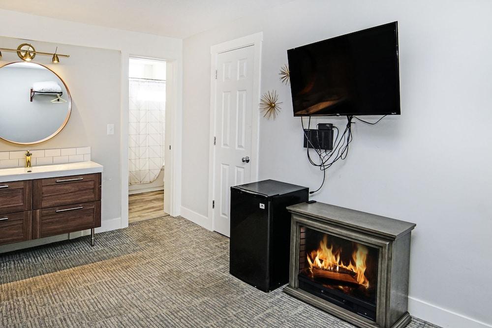Coastal Suites Resort photo 22