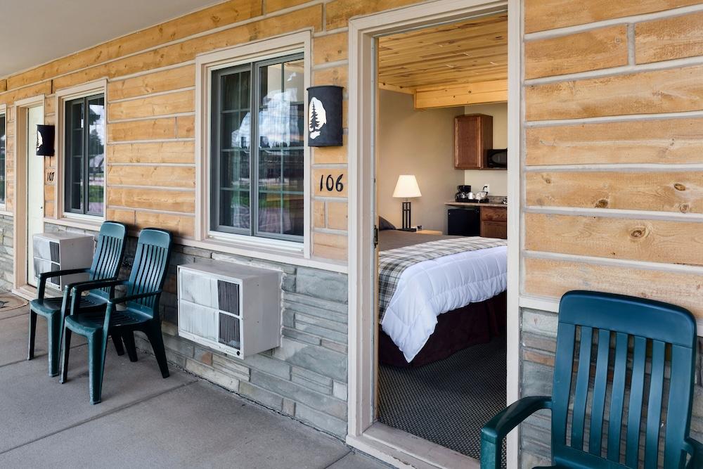 Rock Crest Lodge And Cabins photo 13