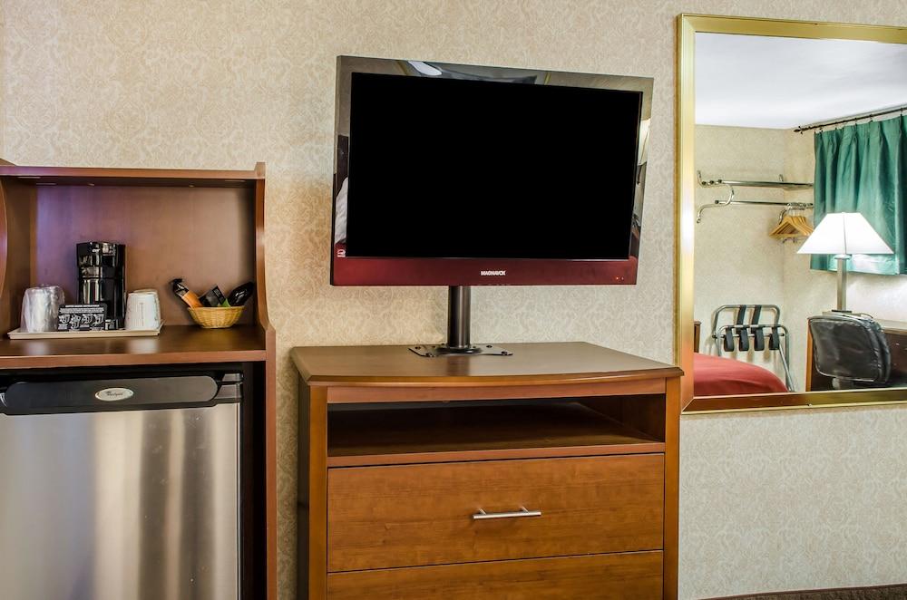 Econo Lodge Bellefonte I-99 photo 9