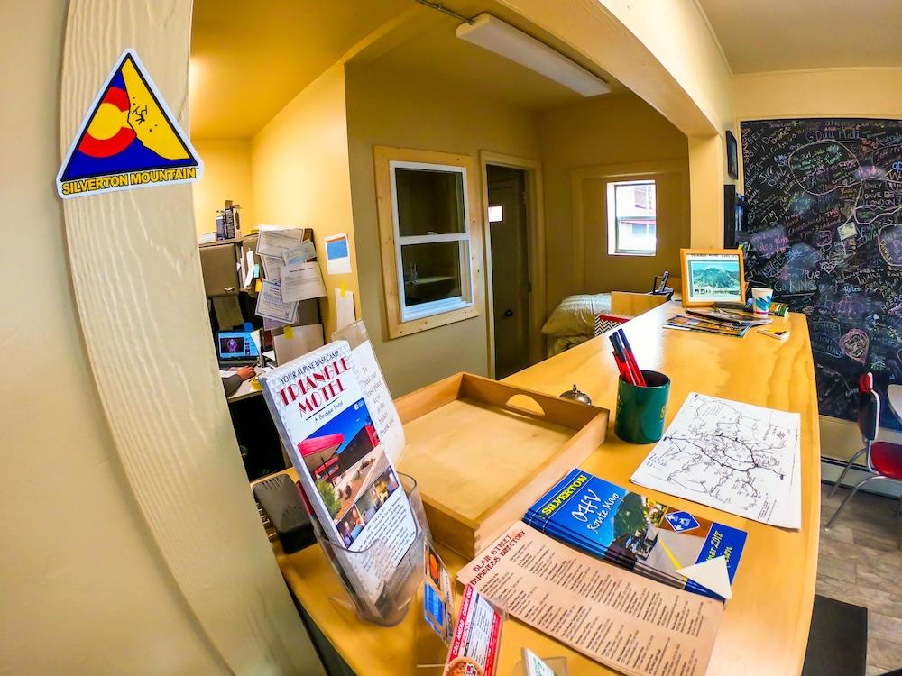 Triangle Motel photo 28