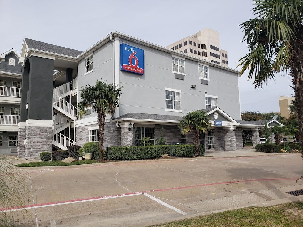 Studio 6 Dallas, TX - North - Richardson photo 20