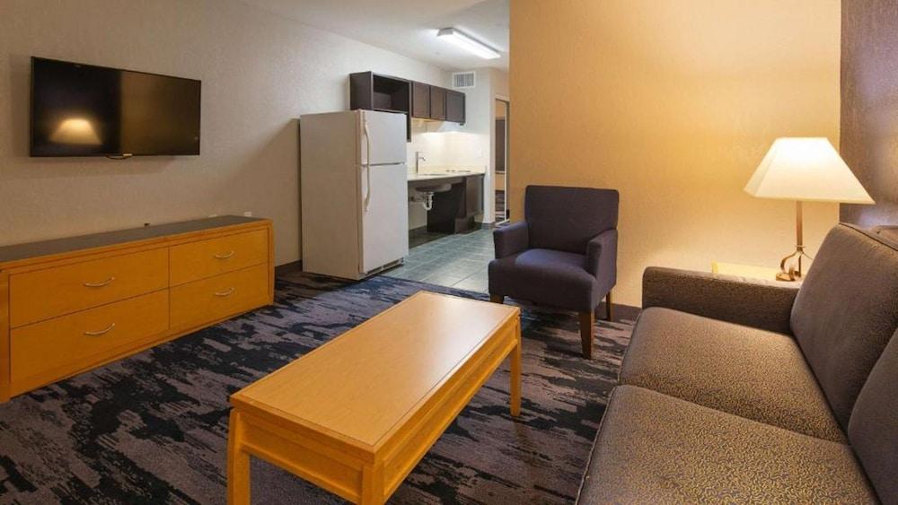 Candlewood Suites San Antonio - Fort Sam Houston photo 13