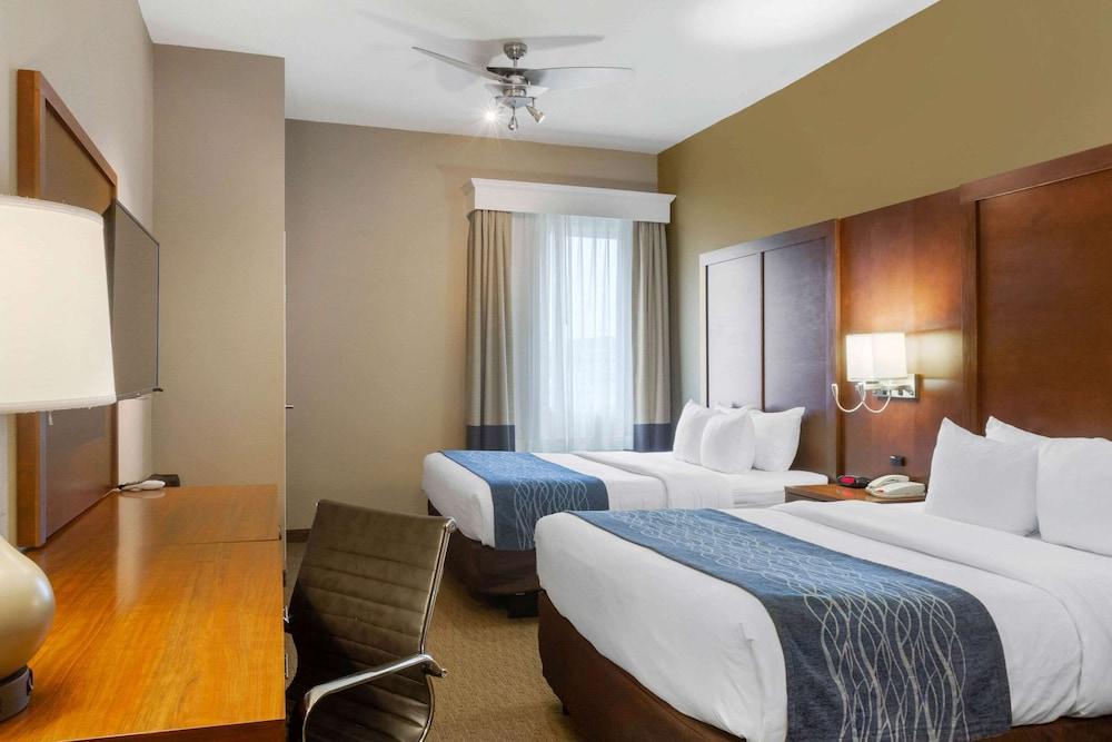 Comfort Inn & Suites Amarillo East photo 4