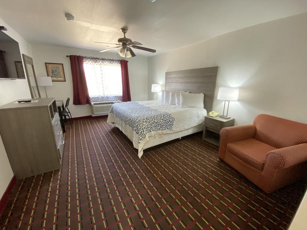 Guest House Inn photo 15