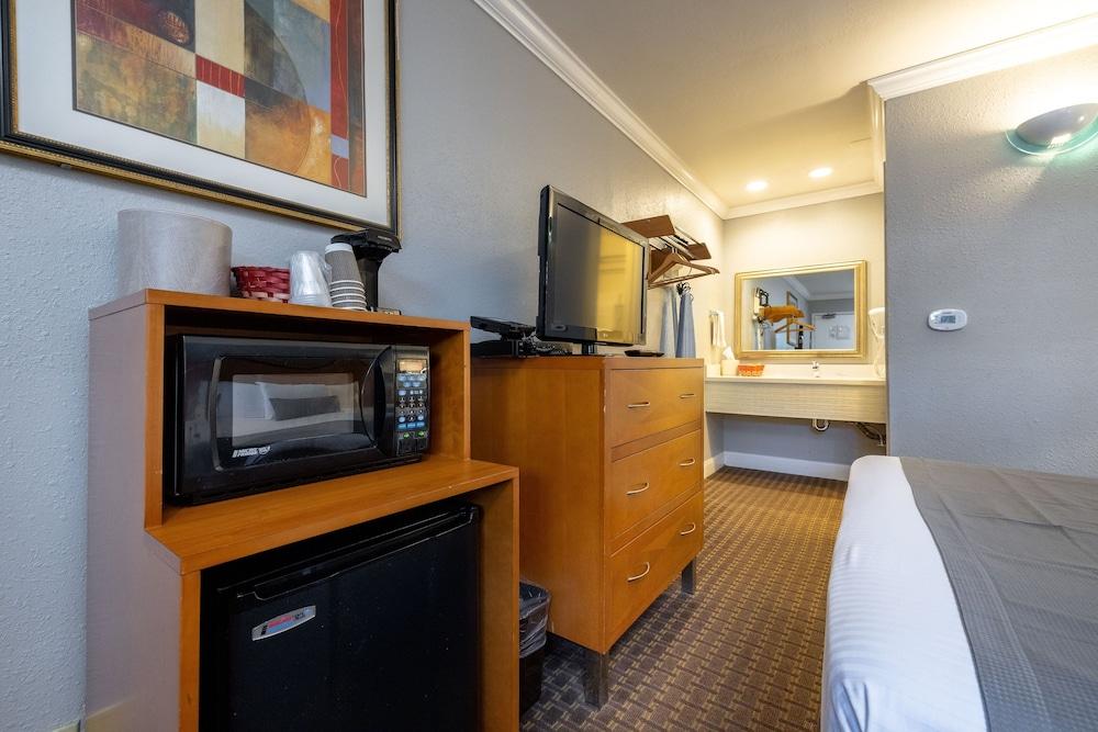 SOMA Park Inn – Civic Center photo 28