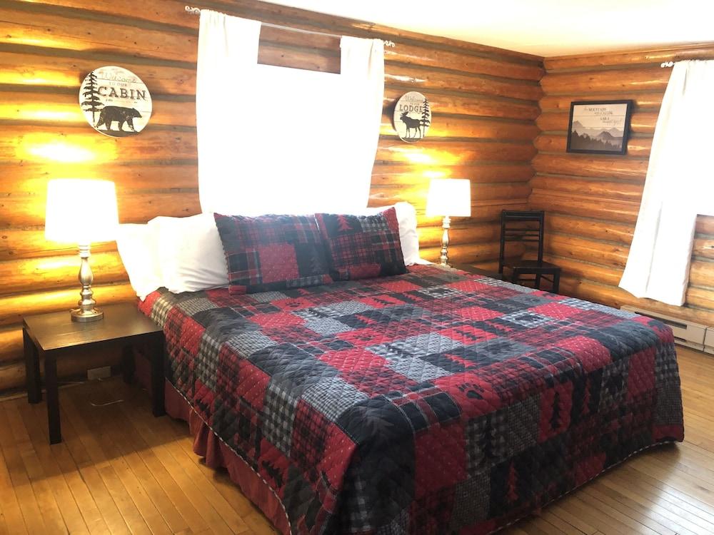 Sportsmans Lodge photo 29