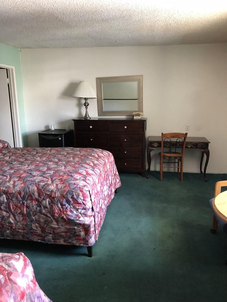 Kings Lodge Motel photo 10