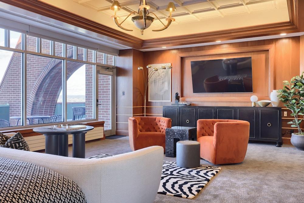 The Executive Suites and Venue photo 45