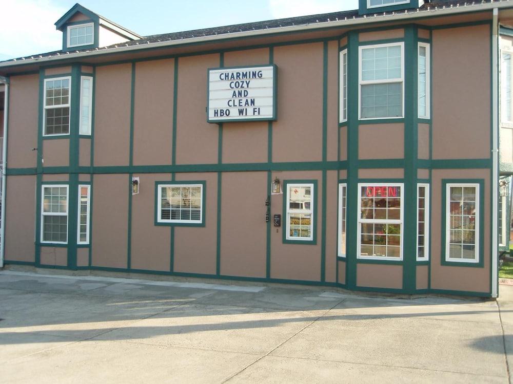 Sweet Breeze Inn photo 24