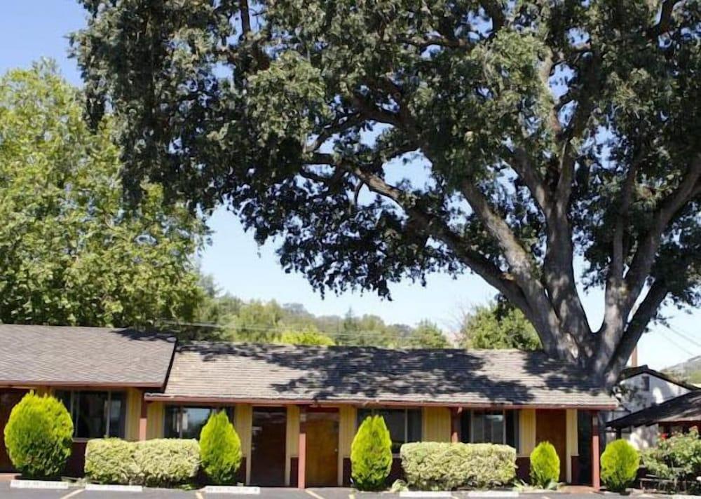 Melody Ranch Motel photo 44