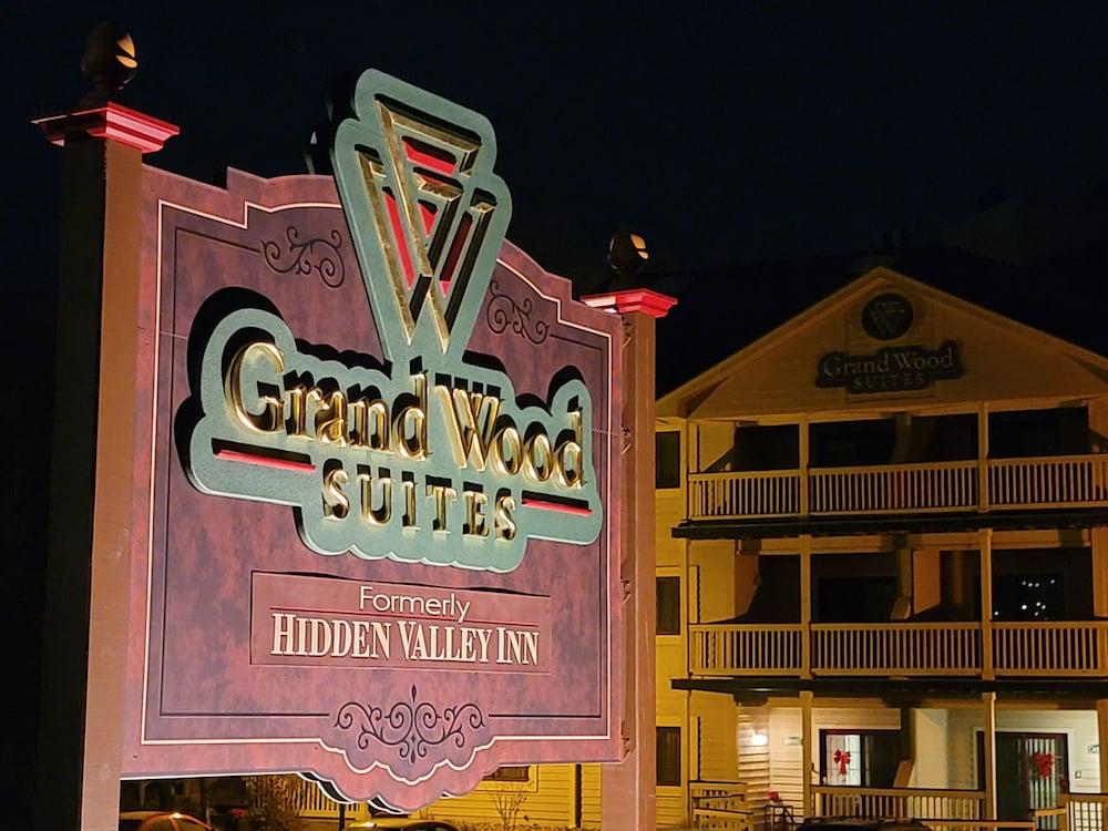 Grand Wood Suites photo 12