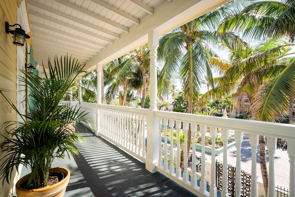 Southernmost House photo 38