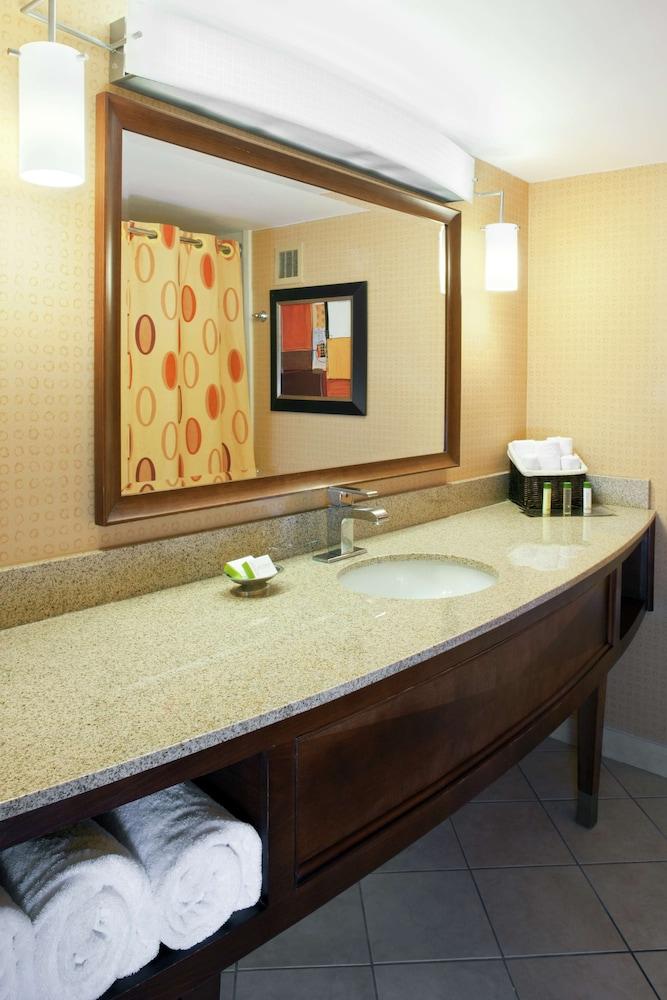 DoubleTree by Hilton Murfreesboro photo 29