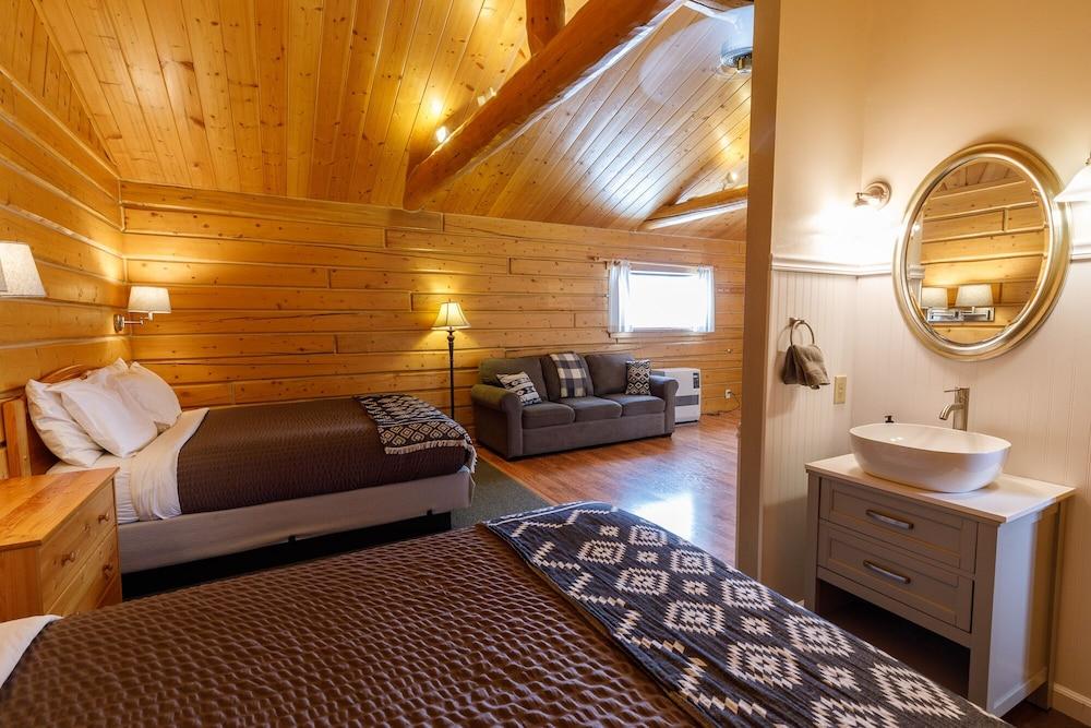 Sheep Mountain Lodge photo 23