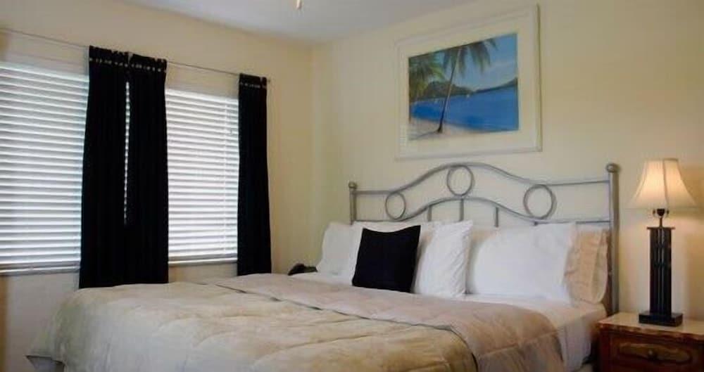 The Cabanas Guesthouse & Spa - Caters to Gay Men photo 12