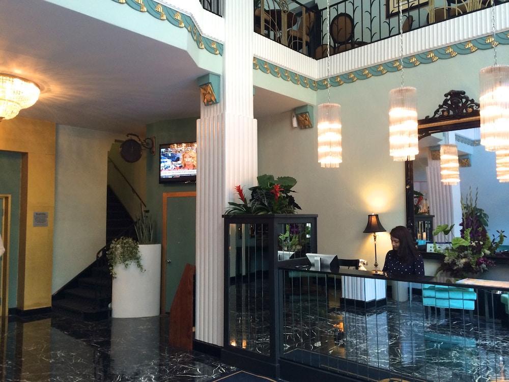 Embassy Hotel photo 6