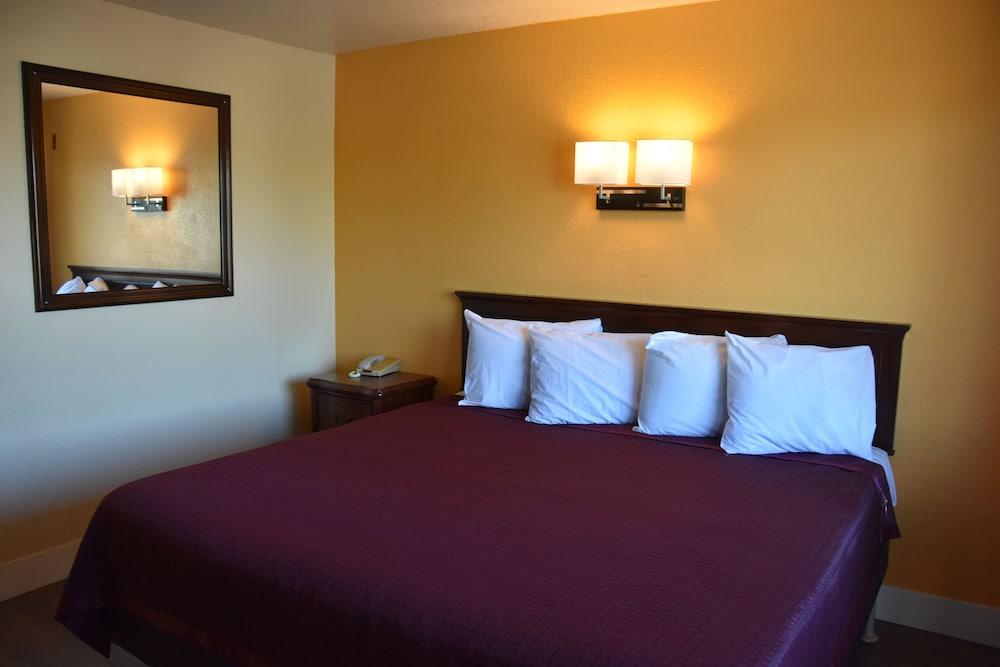 Rodeway Inn Kissimmee Maingate West photo 32