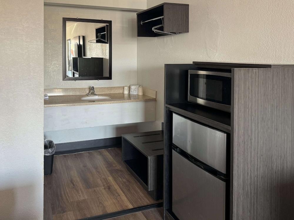 Motel 6 Cedar Rapids, IA photo 19