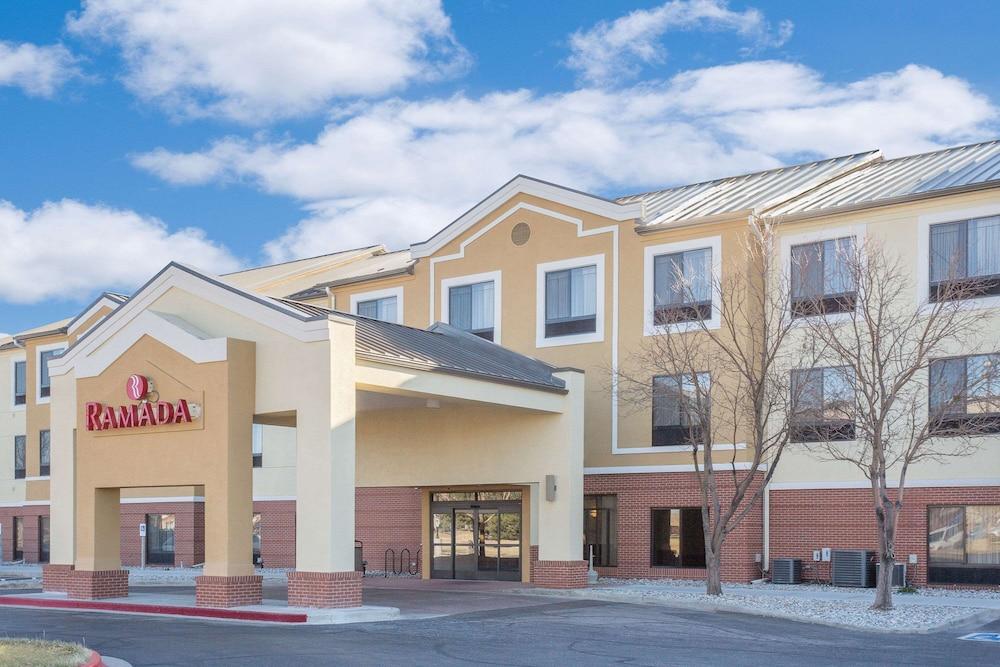 Ramada by Wyndham Denver International Airport photo 1