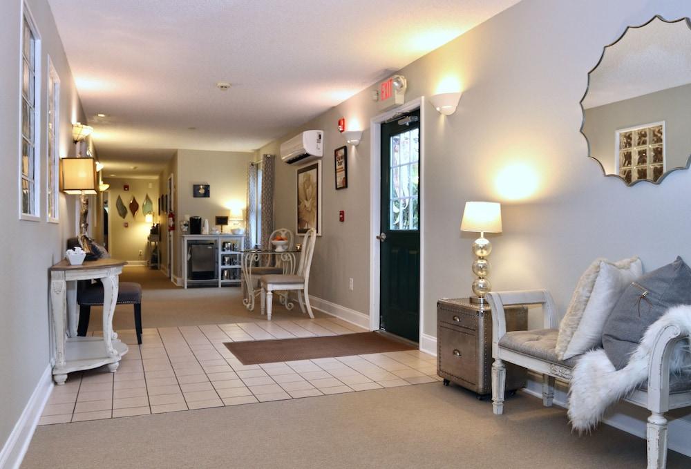 Acorn Inn photo 32