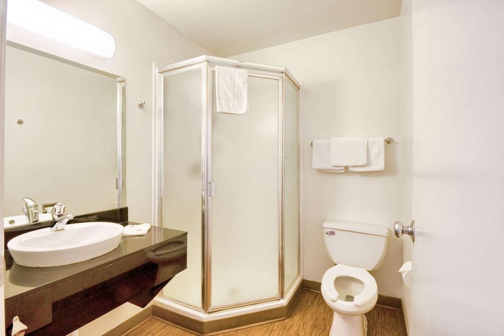 Motel 6 Pendleton, OR photo 26