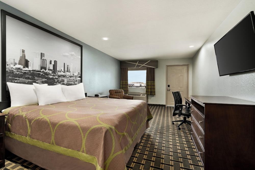 Crystal Inn Northeast Houston Downtown I-610 photo 14