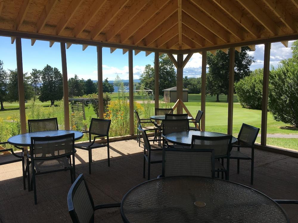 Bluff Point Golf Resort photo 1