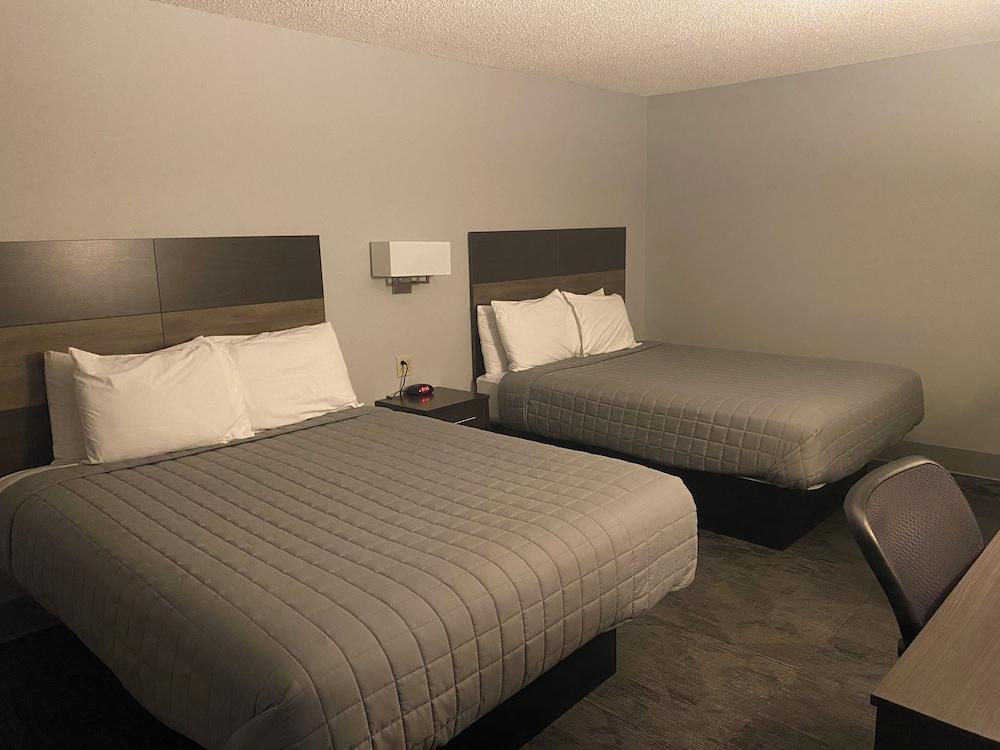 Lincoln Hotel photo 8