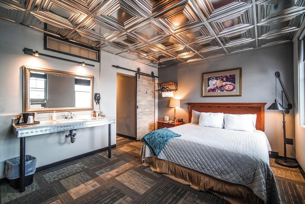 Rundle Suites photo 12