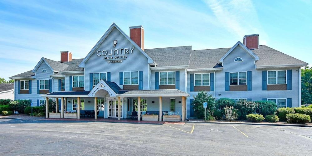 Country Inn & Suites by Radisson, Mount Morris, NY photo 1